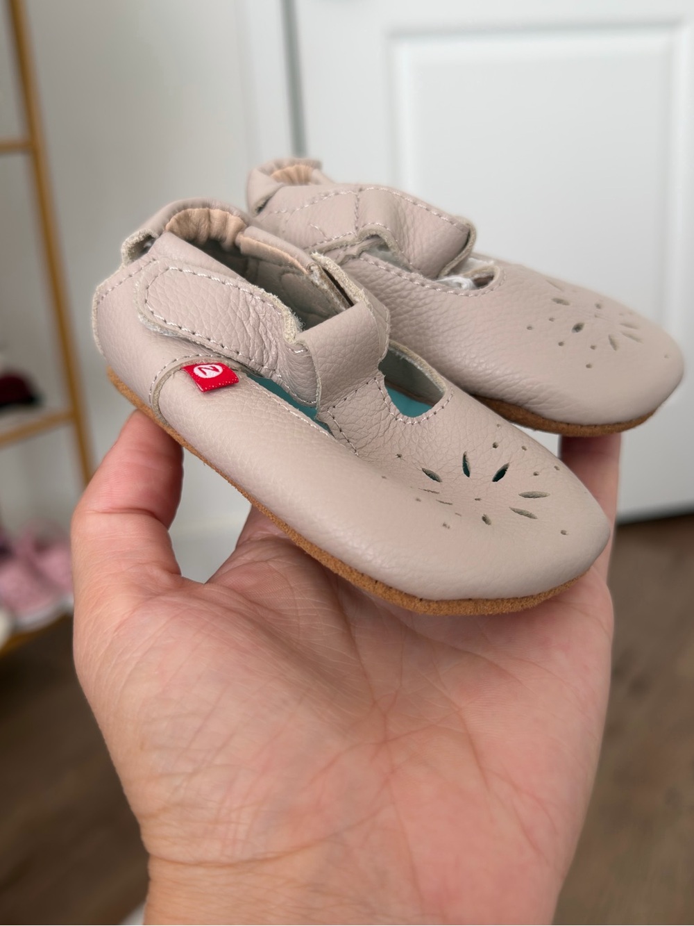 Zutano Soft Sole Leather Mary Jane Shoes Light Taupe Size 12 Months Baby